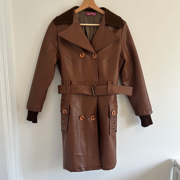 1970s Vintage Inspired Faux Leather Double Breasted Trench Coat Brown Size 2/4 - Picture 2 of 13